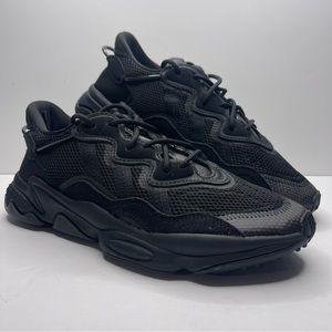 Adidas OZWEEGO black sneakers